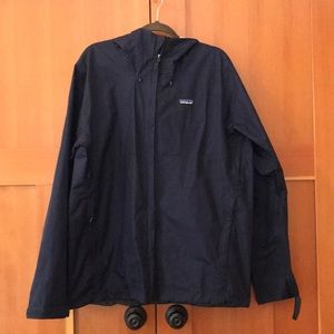 Men’s Patagonia Torrentshell rain jacket
